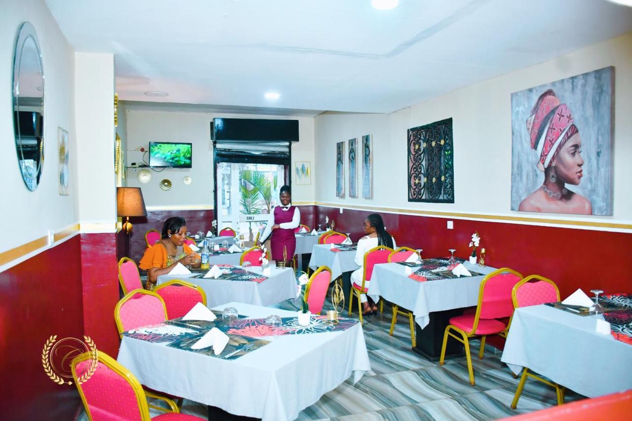 Hotel Restaurant Constellation Dschang Exterior photo